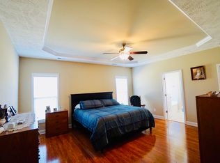 3931 Stretton Ave, Fayetteville, NC 28306