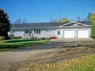 1320 7th St, Clarkfield, MN 56223