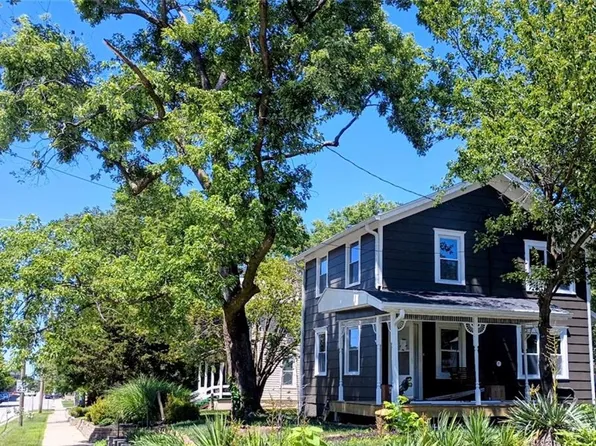 226 S Chestnut St, Olathe, KS 66061