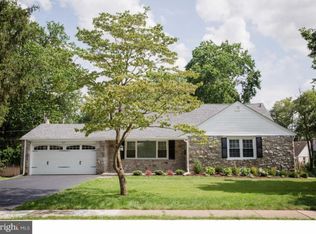 21 Shawnee Rd, Ardmore, PA 19003