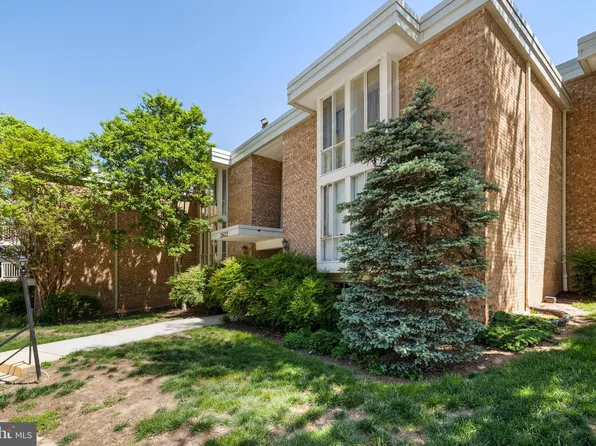 2622 Wagon Dr #316-2B, Alexandria, VA 22303