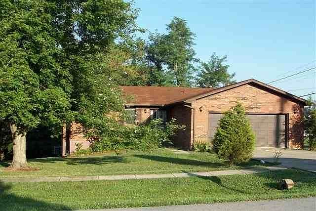 2701 Jeffrey Ct, Radcliff, KY 40160 | Zillow