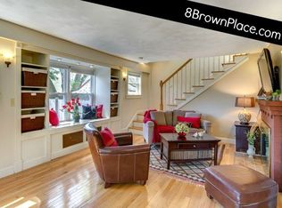 8 Brown Pl, Woburn, MA 01801