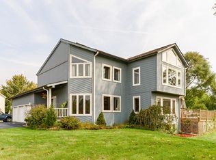 23189 N Church St, Barrington, IL 60010