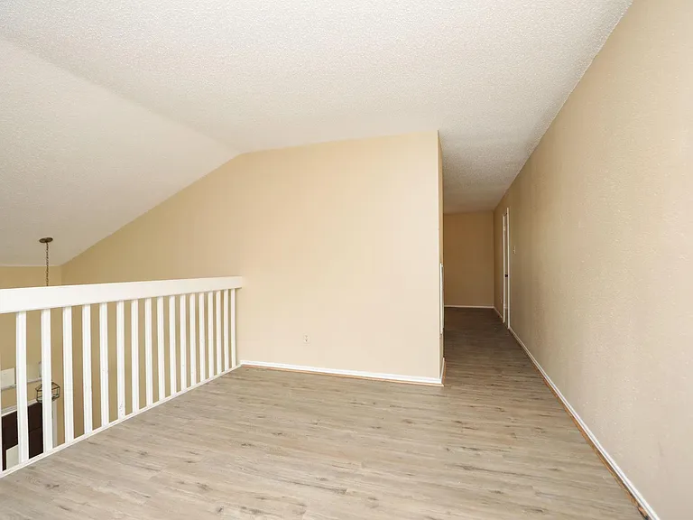 17326 Harmony Hill Dr — Photo 22