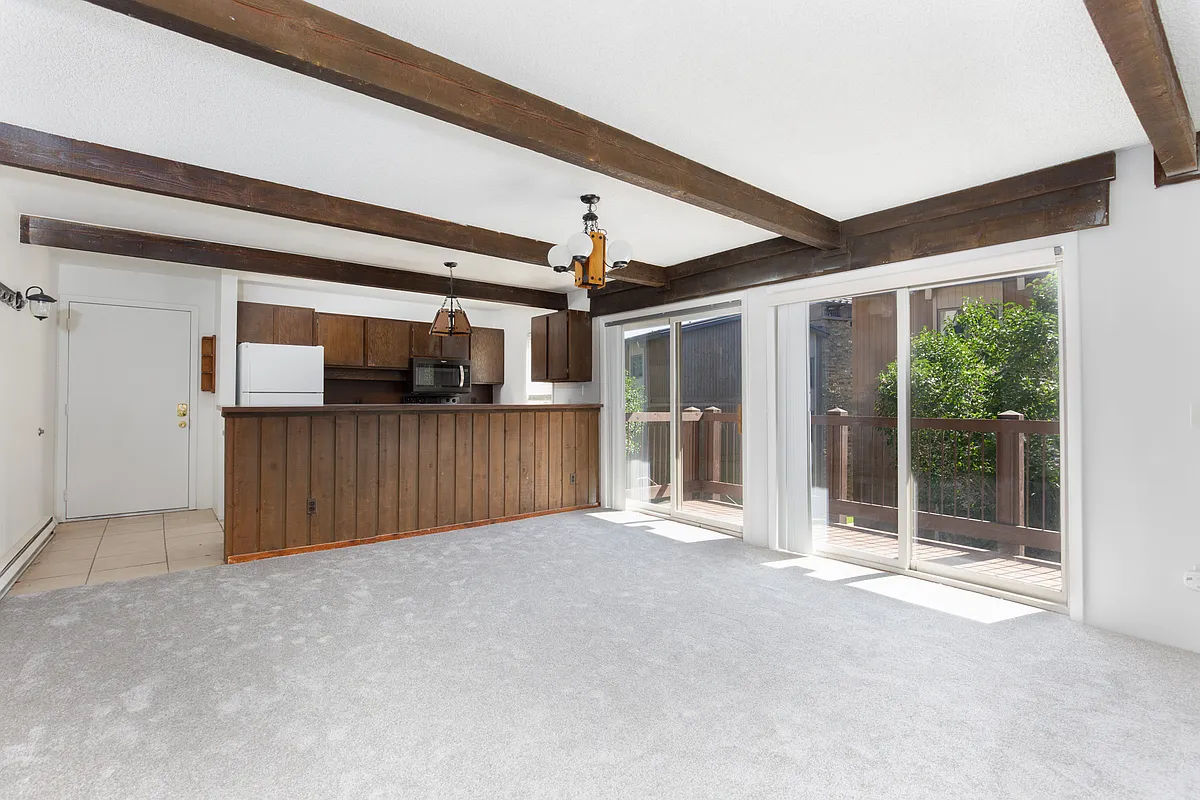Building Photo - 35 Upper Woodbridge Rd #33AB