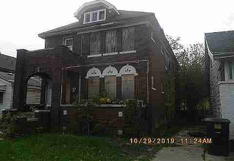 7135 Elmhurst
