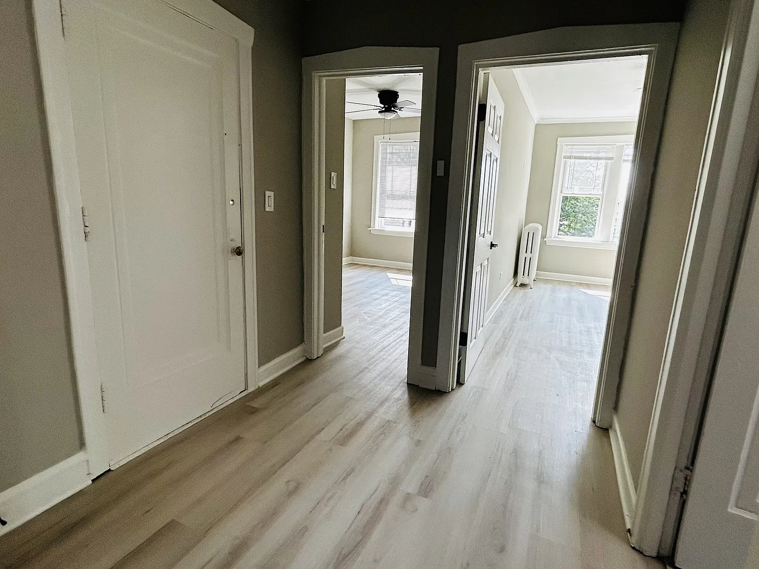 5005 North Harding Avenue - 5011-1 — Photo 4