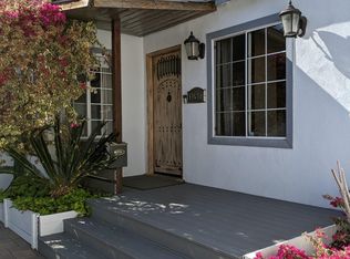 17647 Calvert St, Encino, CA 91316