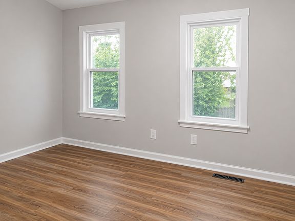 5th image of 431 Greenwich Ave #1