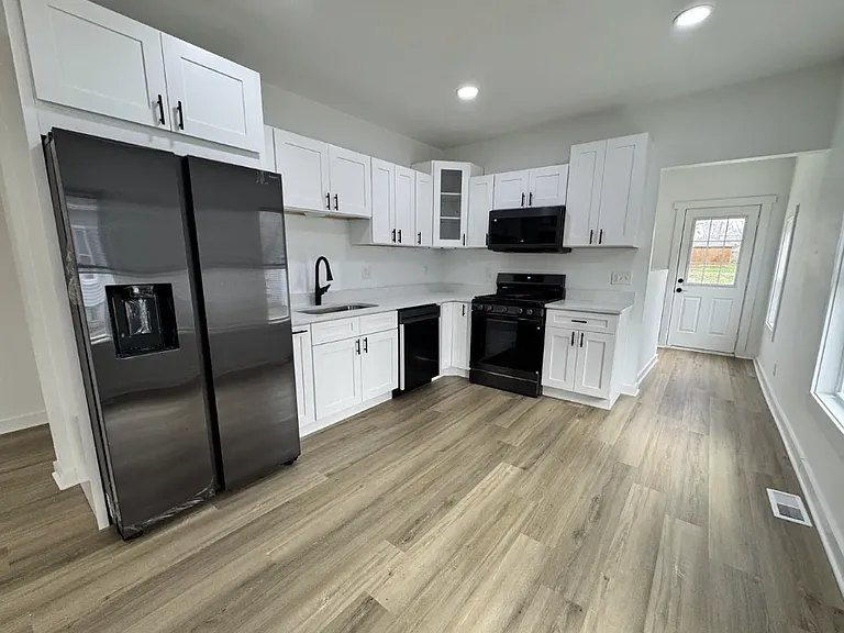817 Painter St — Photo 1
