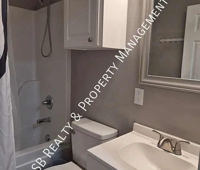 109B Alcorn St — Photo 13