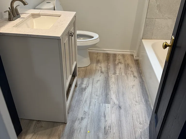 2-8029 S Saint Lawrence Ave #2 — Photo 6