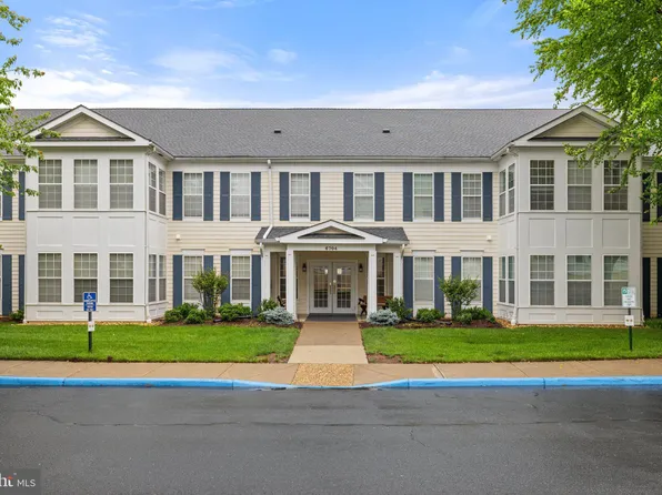 6704 Holly Farm Ln Unit 204, Warrenton, VA 20187