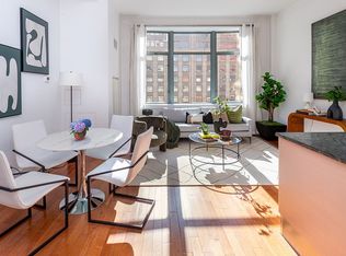120 Greenwich St APT 11D, New York, NY