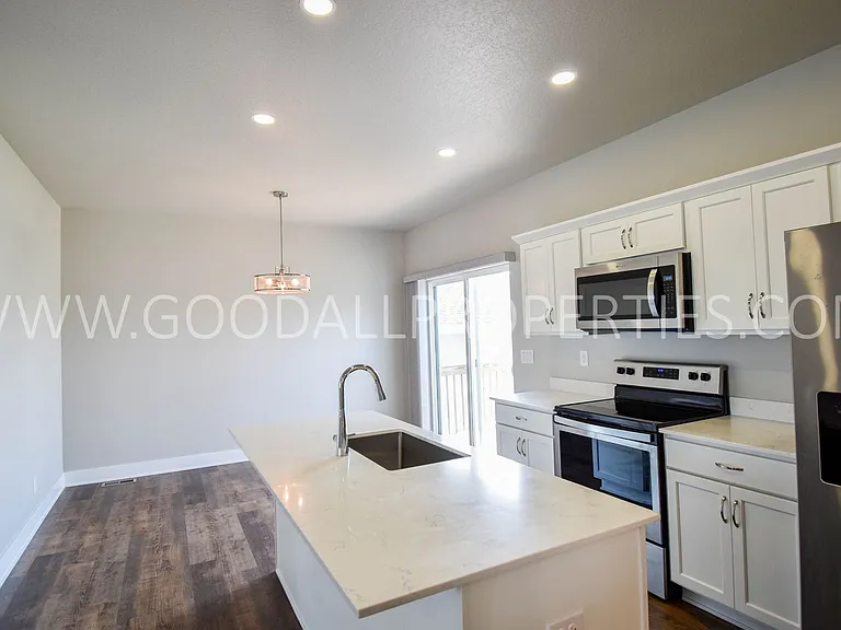 342 N Warrior Ln — Photo 11