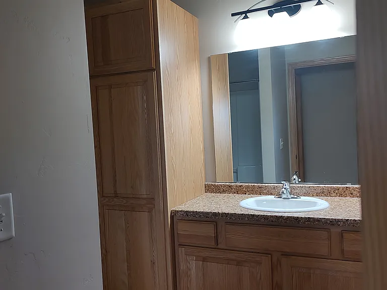 Velp Avenue Apartments — Photo 12