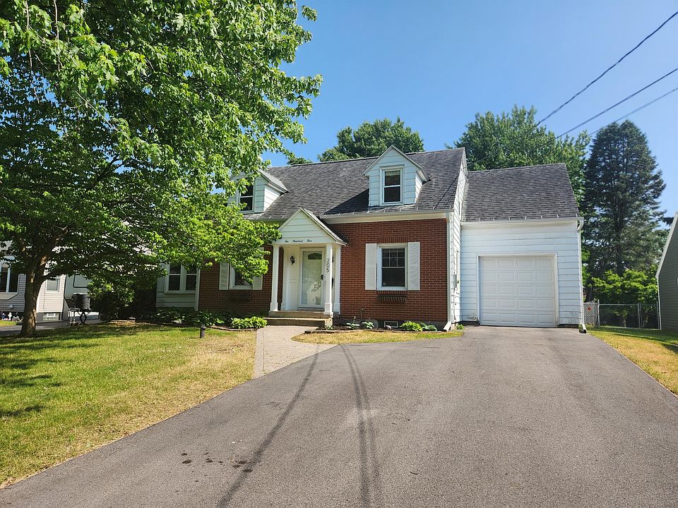 1st image of 205 Palmer Dr