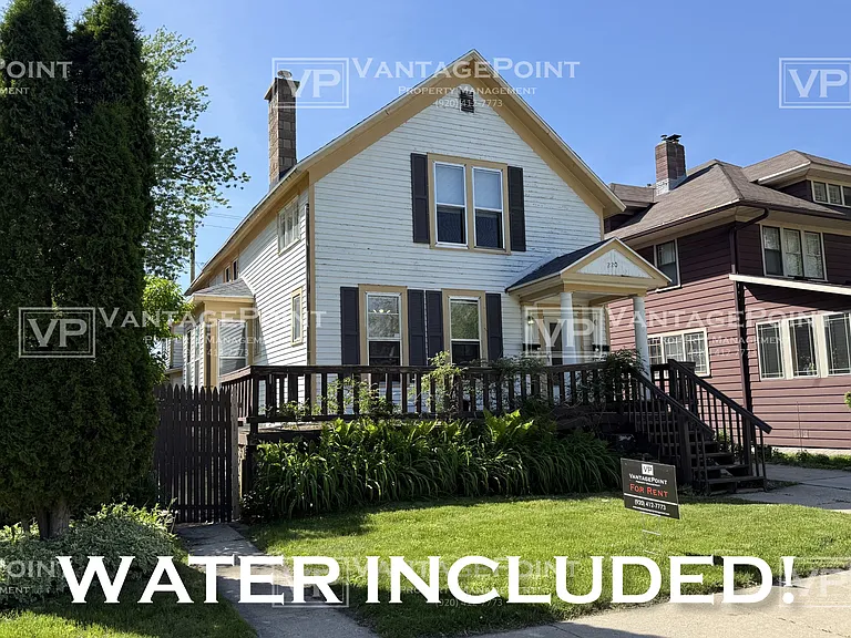 220 S Maple Ave — Photo 1