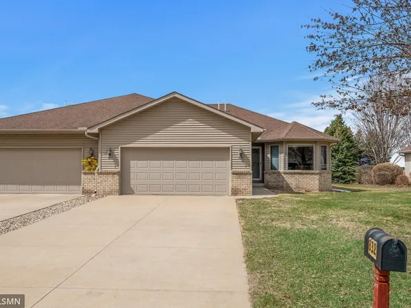 832 S Chestnut St, Belle Plaine, MN 56011