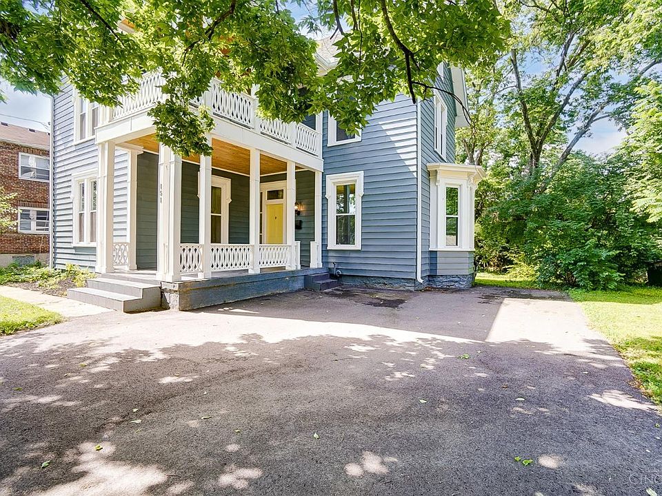 1st image of 151 Parkway Ave