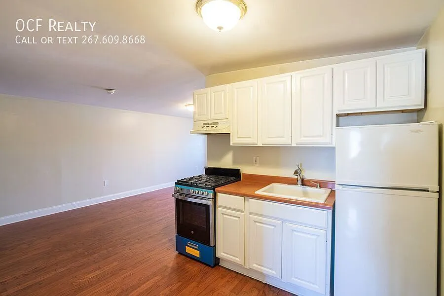 Building Photo - 1124 E Passyunk Ave #6