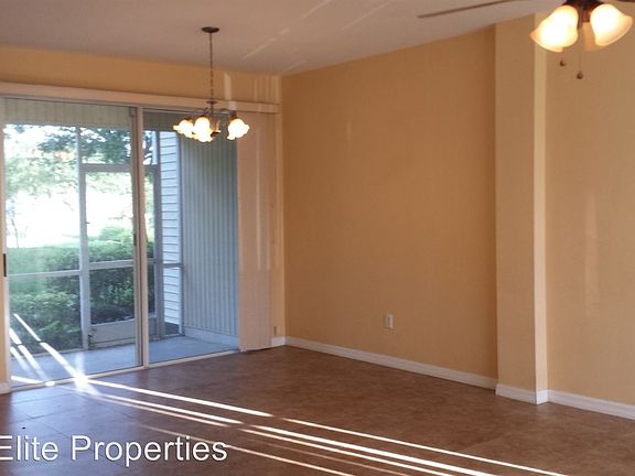 3rd image of 12488 Country White Cir