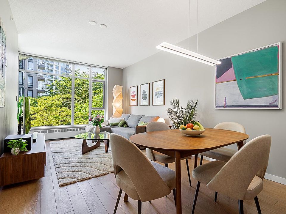1st image of 135 W 2nd St #202