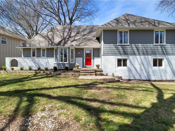 8600 W 88th Ter, Overland Park, KS 66212