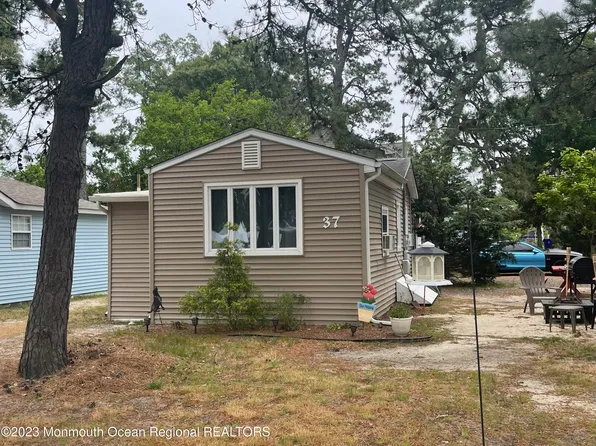 37 Bayview Drive, Brick, NJ 08723