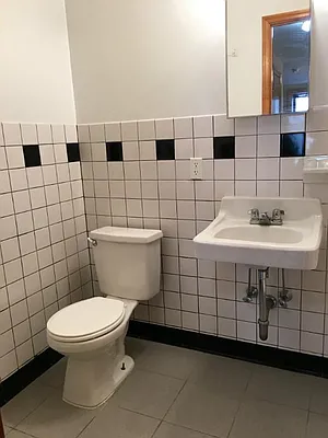 Rented by I Stay NY LLC | media 4