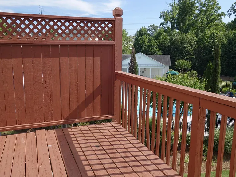 1390 Thornborough Dr — Photo 13