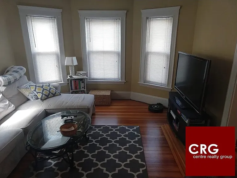 71 Simpson Ave — Photo 6