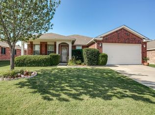 1228 Wenatchee Dr, Krum, TX 76249