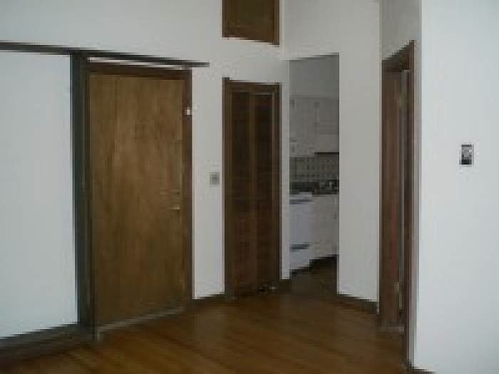 2nd image of 711 20th St APT B