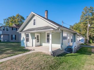 1306 Chestnut Ave, Winona Lake, IN 46590