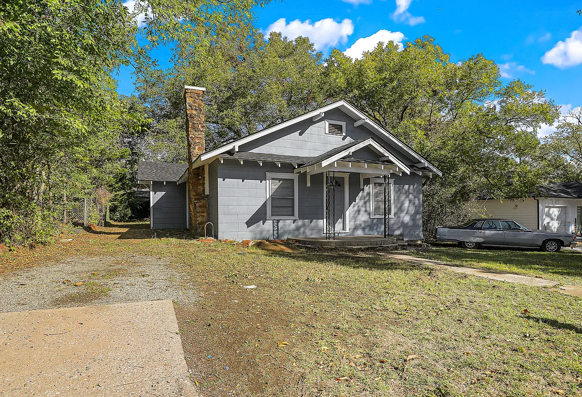 Building Photo - 509 E Heron St