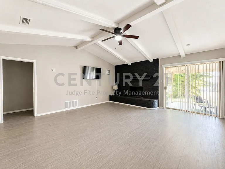 3709 Ashford Ave — Photo 3