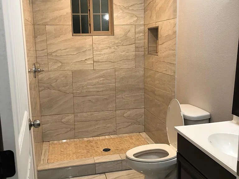 215 Burge Dr #D — Photo 7