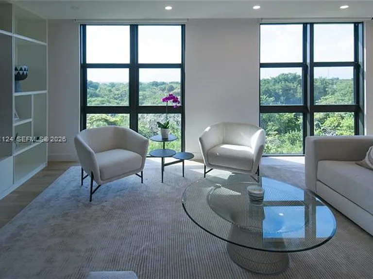 1121 Crandon Blvd #CU-D301 — Photo 39