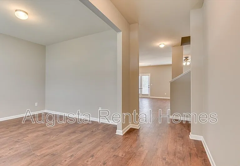 5060 Vine Ln — Photo 8