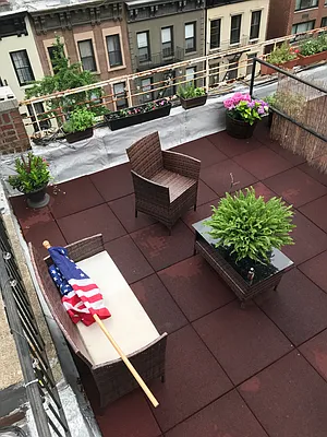 Rented by Bond New York | media 21