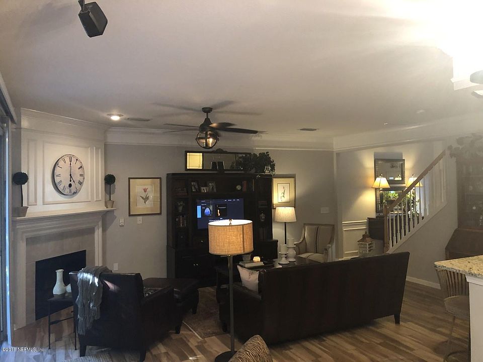 2nd image of 11071 Castlemain Cir E