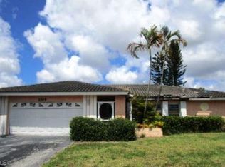 2569 44th St SW, Naples, FL 34116