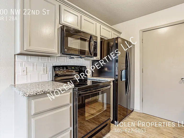800 NW 22nd St — Photo 7