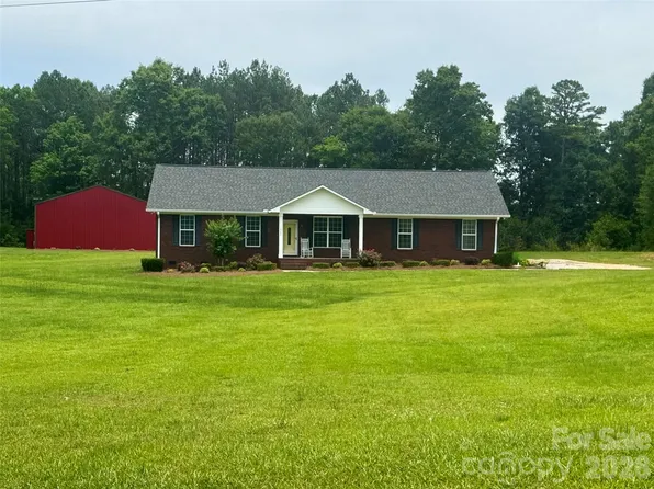 1962 Robin Dr, Lancaster, SC 29720
