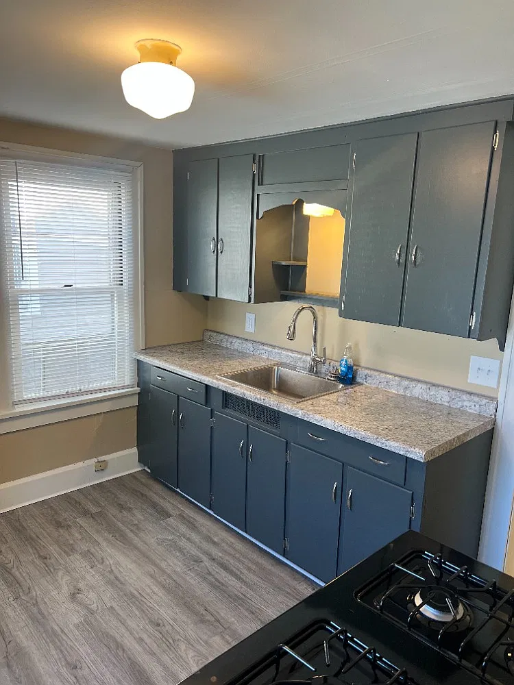 2 bed, 750 sqft, $650 — Photo 2