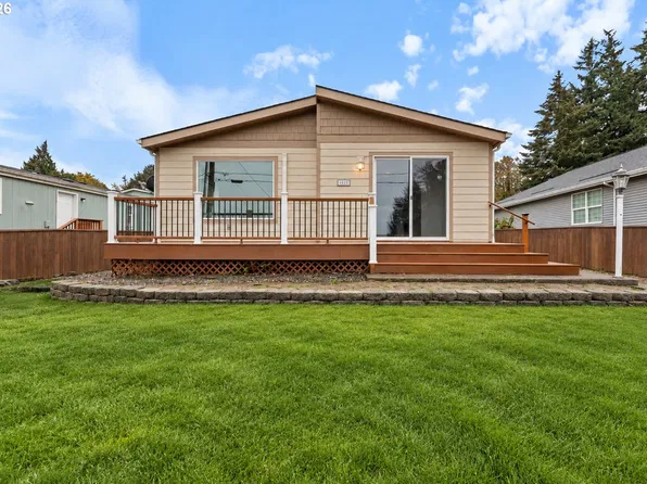1435 4th St, Columbia City, OR 97018