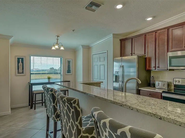 5624 Palmer Cir #203 — Photo 18