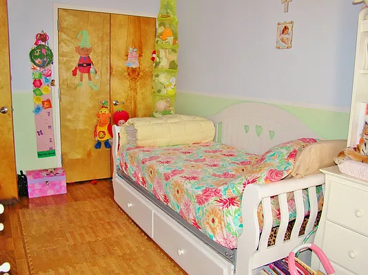 Sold by Keller Williams Realty Landmark II | media 11